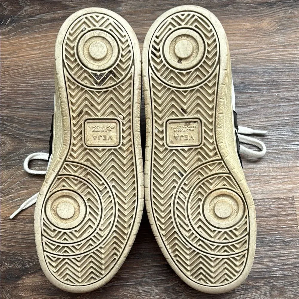 Veja stylish men